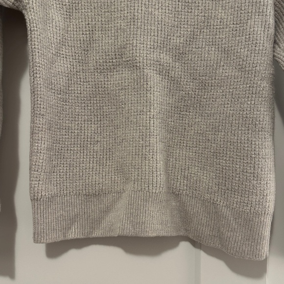 Wilfred Free Beige Waffle Knit Crew Neck Sweater Size XXS Women’s 100% Wool - Picture 8 of 12